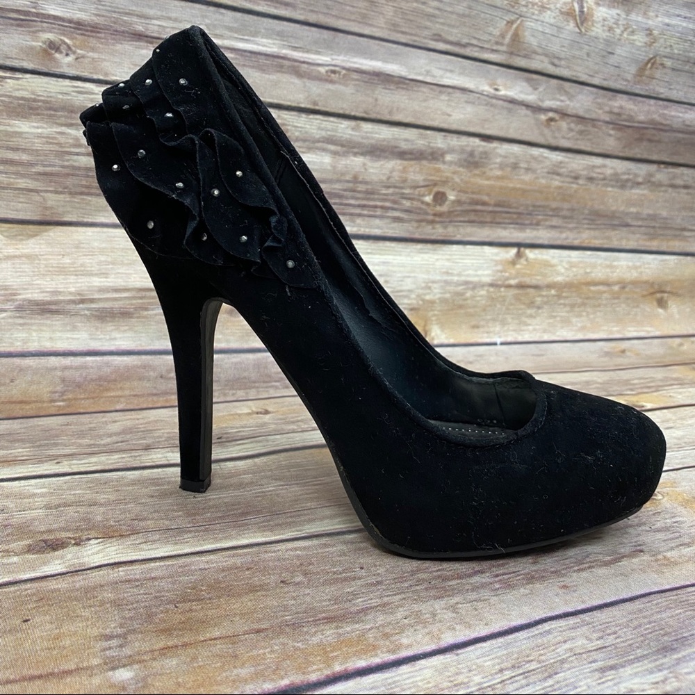 Rouge Ladies Black Suede Pumps Size 8.5